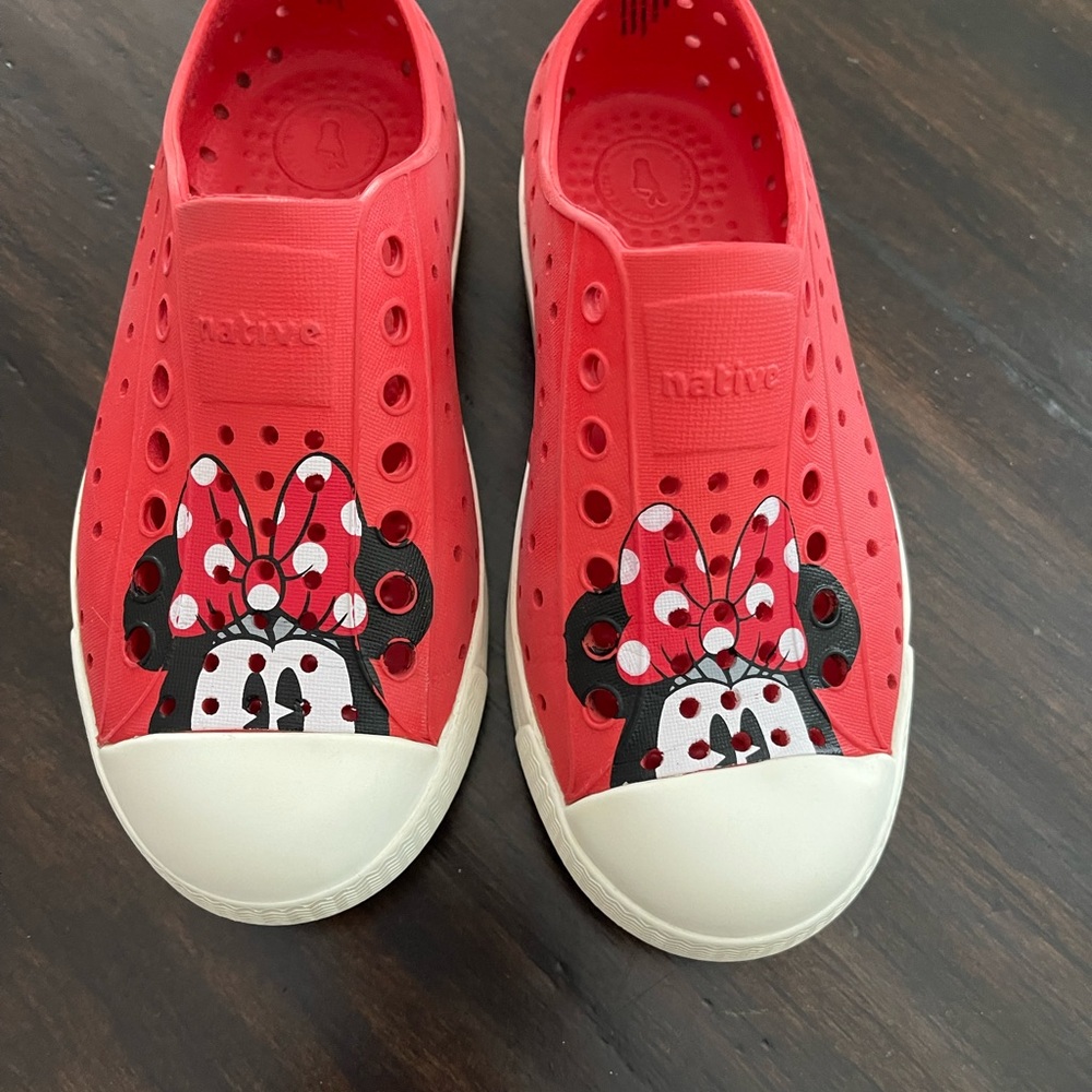 Native shoes Disney girls size 11
